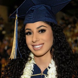 Meet your Posher, Negin